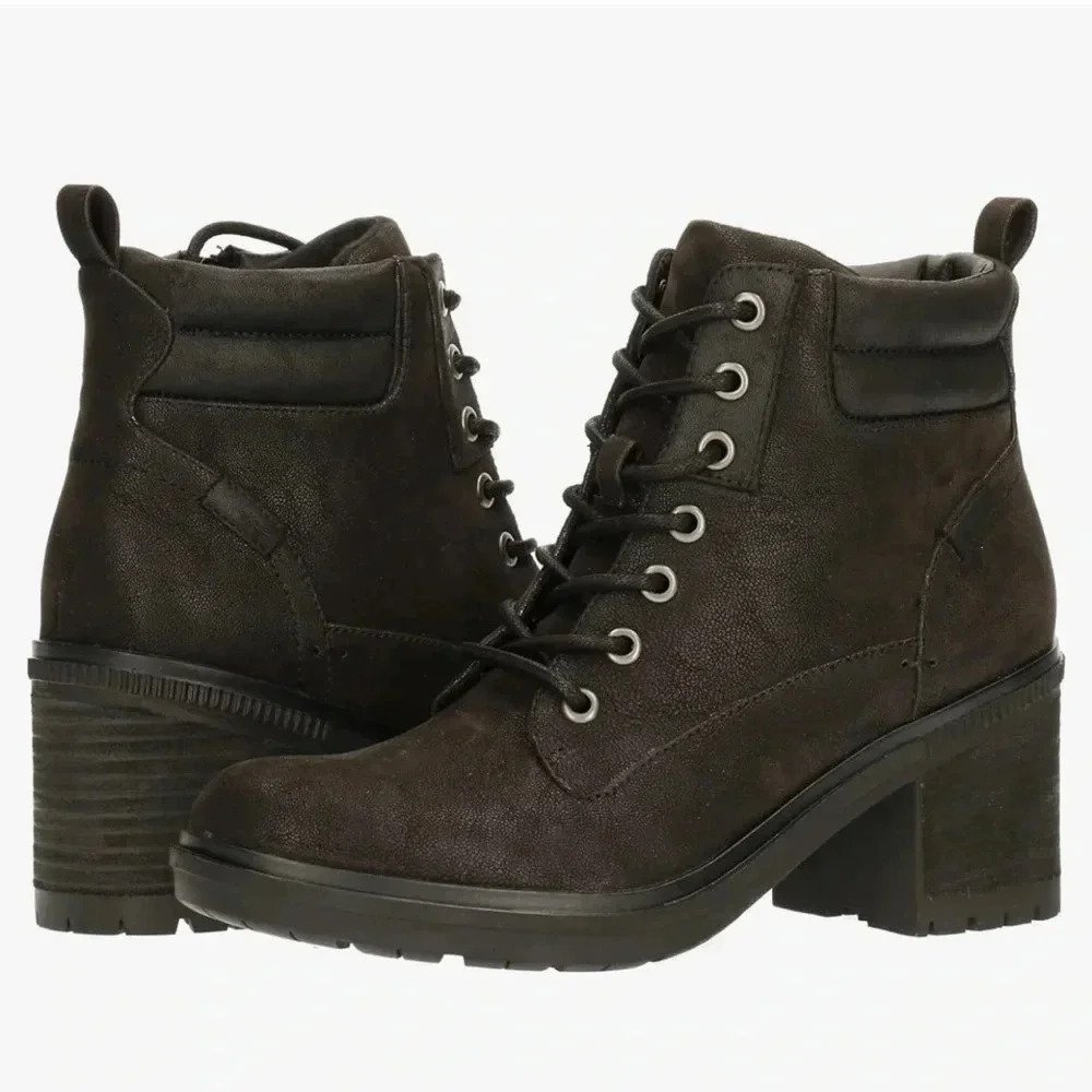 BULLBOXER B-52 Chelsea rugged olive ankle boots size 9 w/ 3 inch block heels